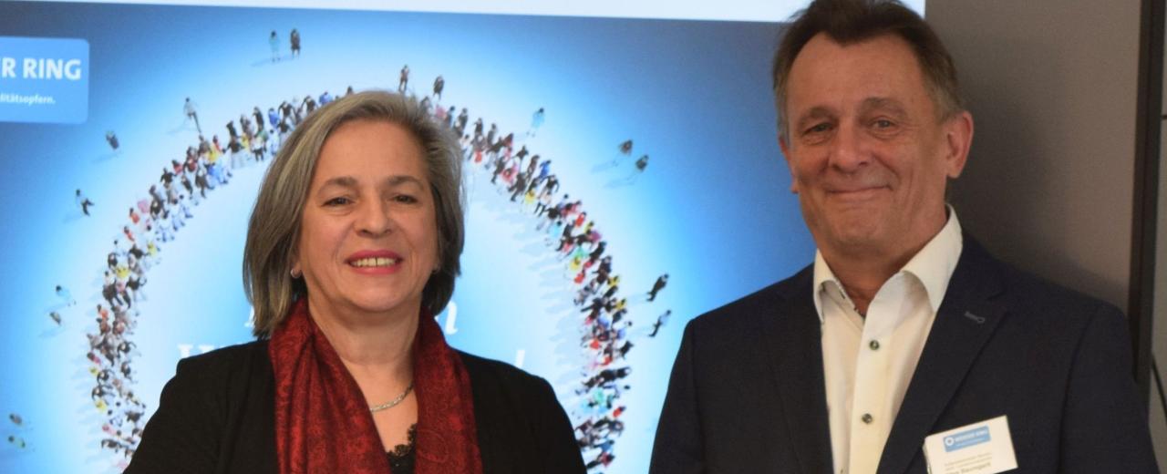 Barbara Richstein bedankte sich bei Uwe Baumgartl für seine Arbeit als Außenstellenleiter in OHV.